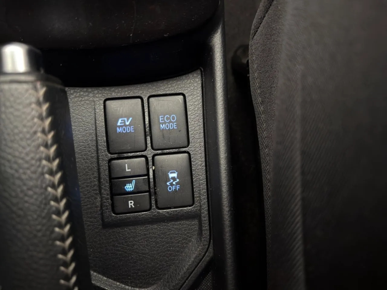 Vehicle image 26