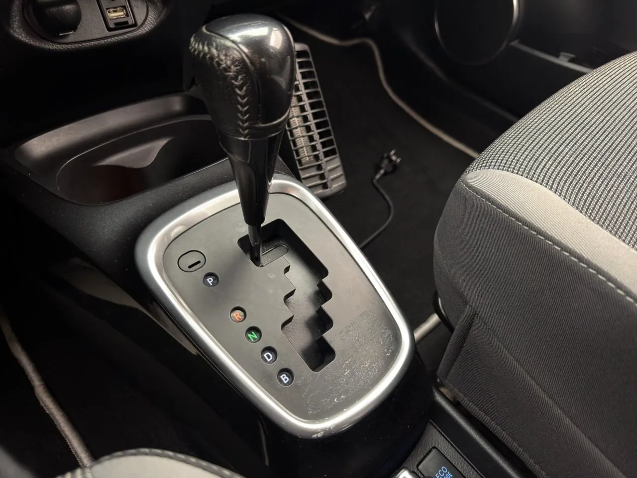 Vehicle image 25