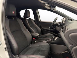 Toyota Yaris bild 27