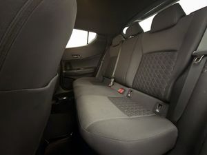 Toyota C-HR bild 30