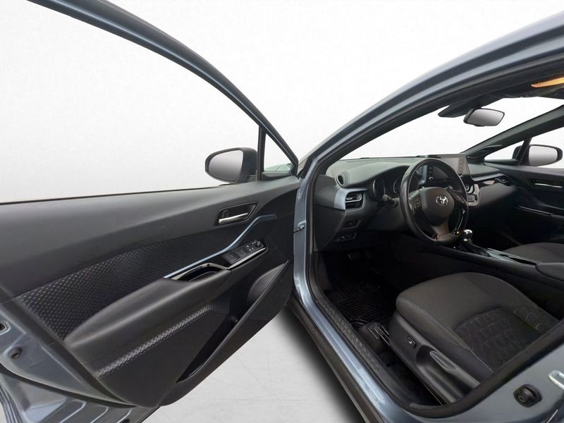 Toyota C-HR bild 10
