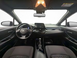 Toyota C-HR bild 12
