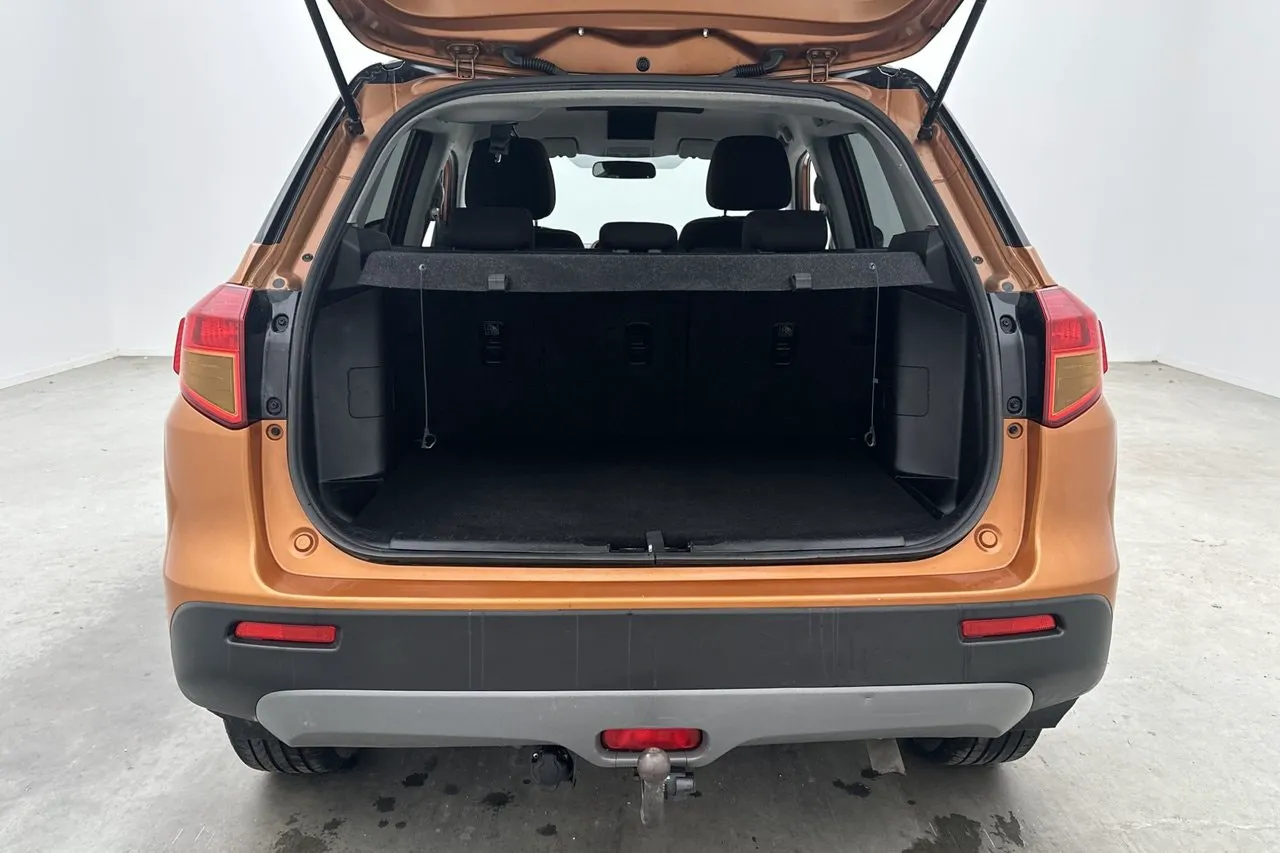 Vehicle image 22
