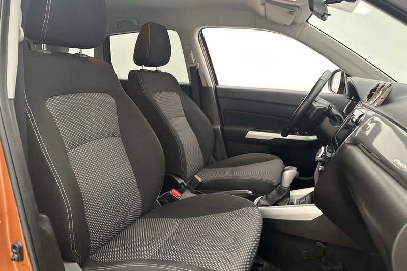 Suzuki Vitara bild 20