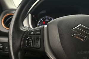 Suzuki Vitara bild 13