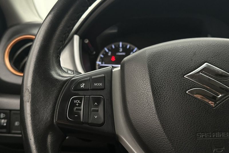 Suzuki Vitara bild 13