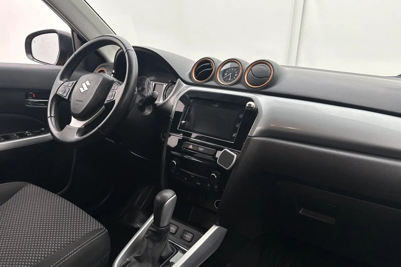 Vehicle image 20