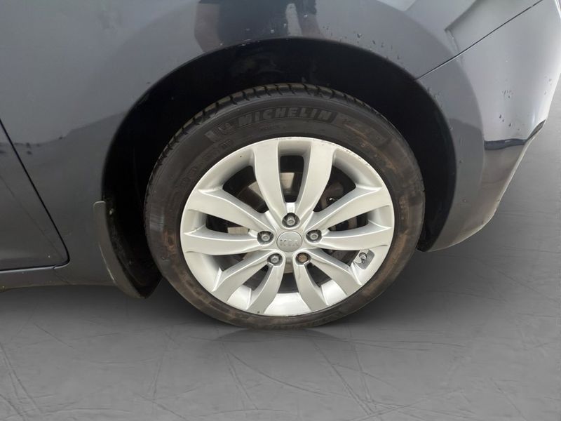 Kia Carens bild 32
