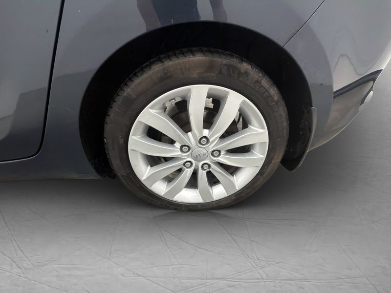 Kia Carens bild 30