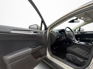 Ford Mondeo bild 10