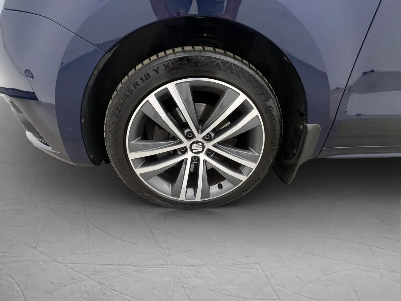 Vehicle image 36