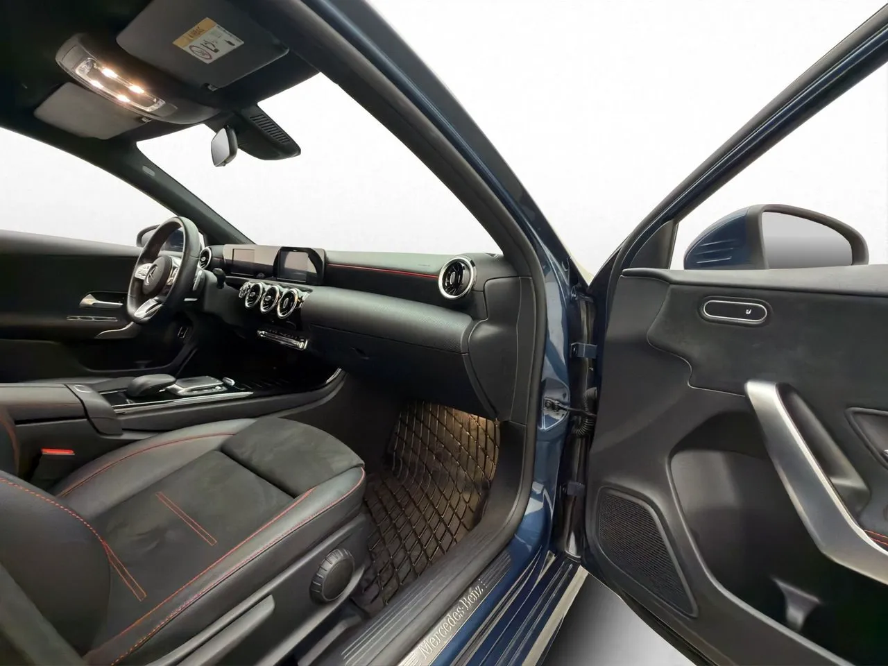 Vehicle image 31