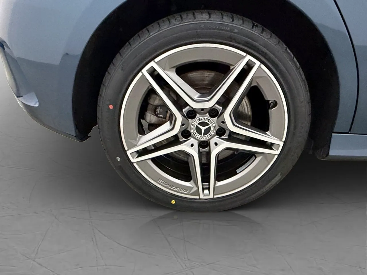 Vehicle image 36