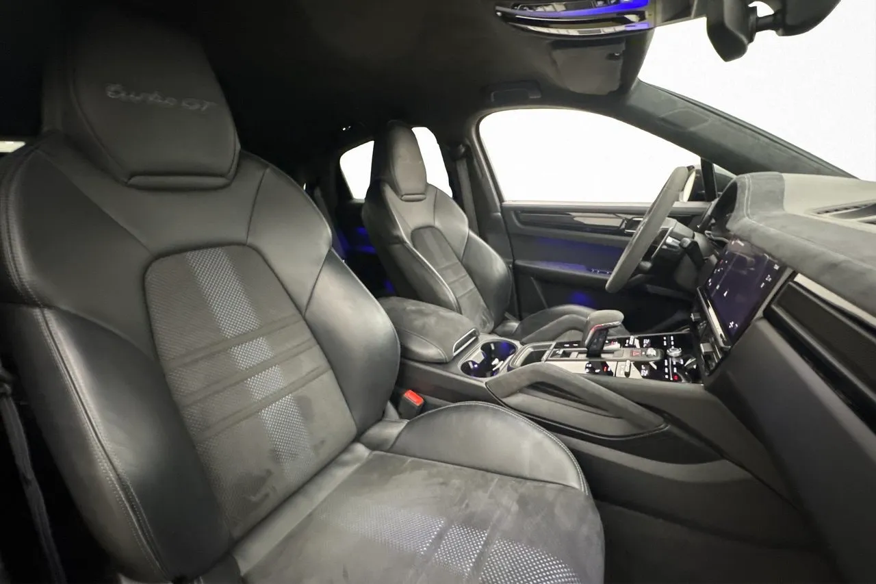 Vehicle image 21