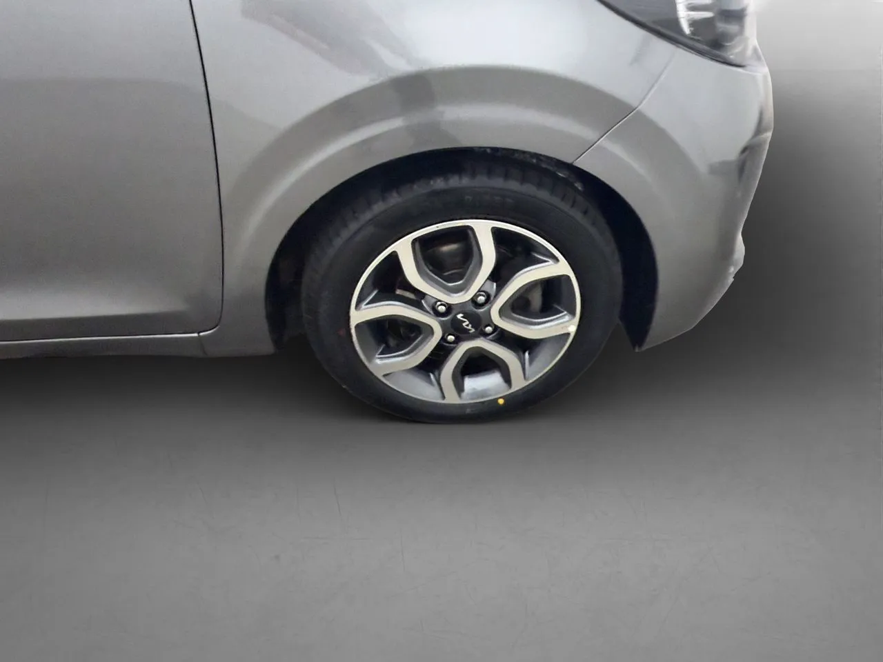 Vehicle image 30