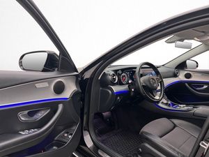 Mercedes E200 bild 11