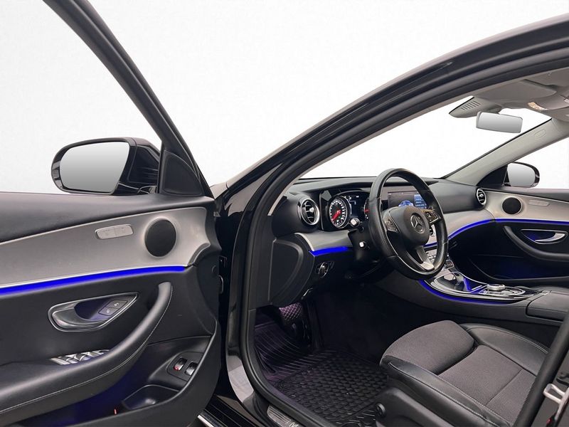 Mercedes E200 bild 11