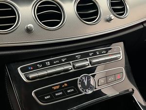 Mercedes E200 bild 25