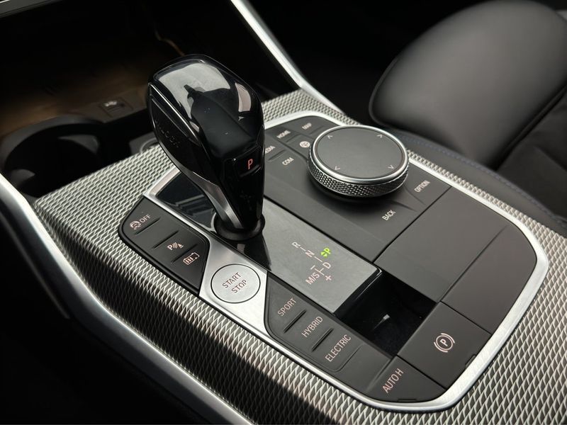 BMW 330 bild 17