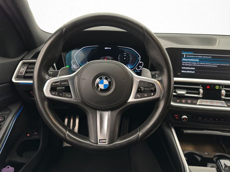 BMW 330 bild 11