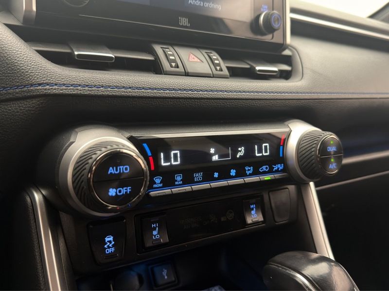 Toyota RAV4 bild 24