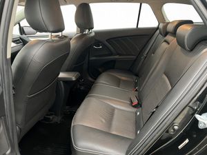 Toyota Avensis bild 22