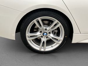 BMW 330 bild 30