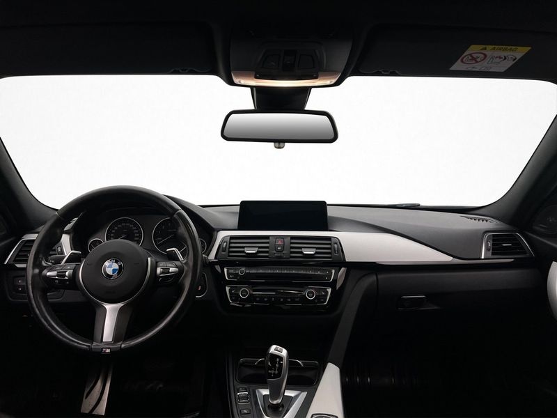 BMW 330 bild 12