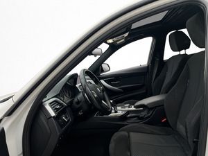 BMW 330 bild 11