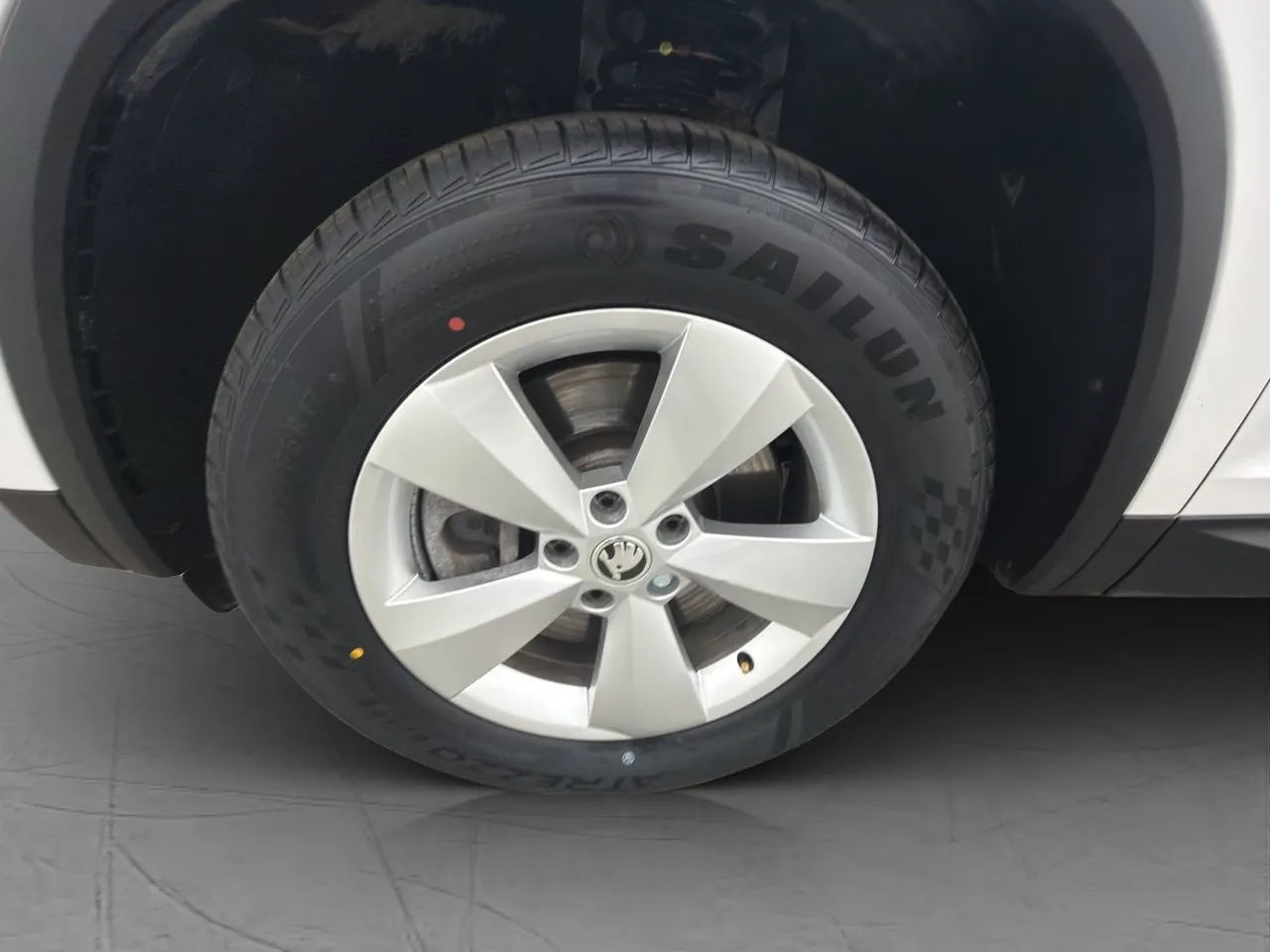 Vehicle image 31