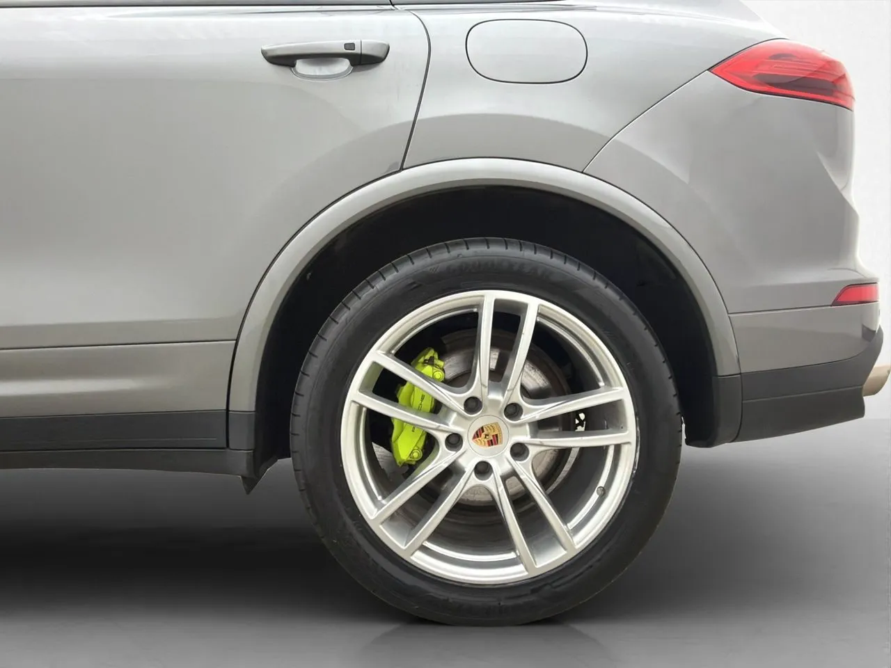 Vehicle image 36