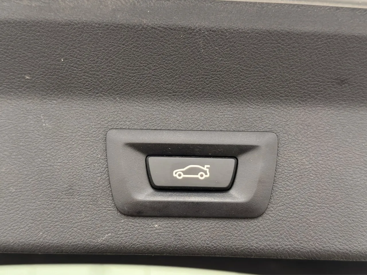 Vehicle image 29
