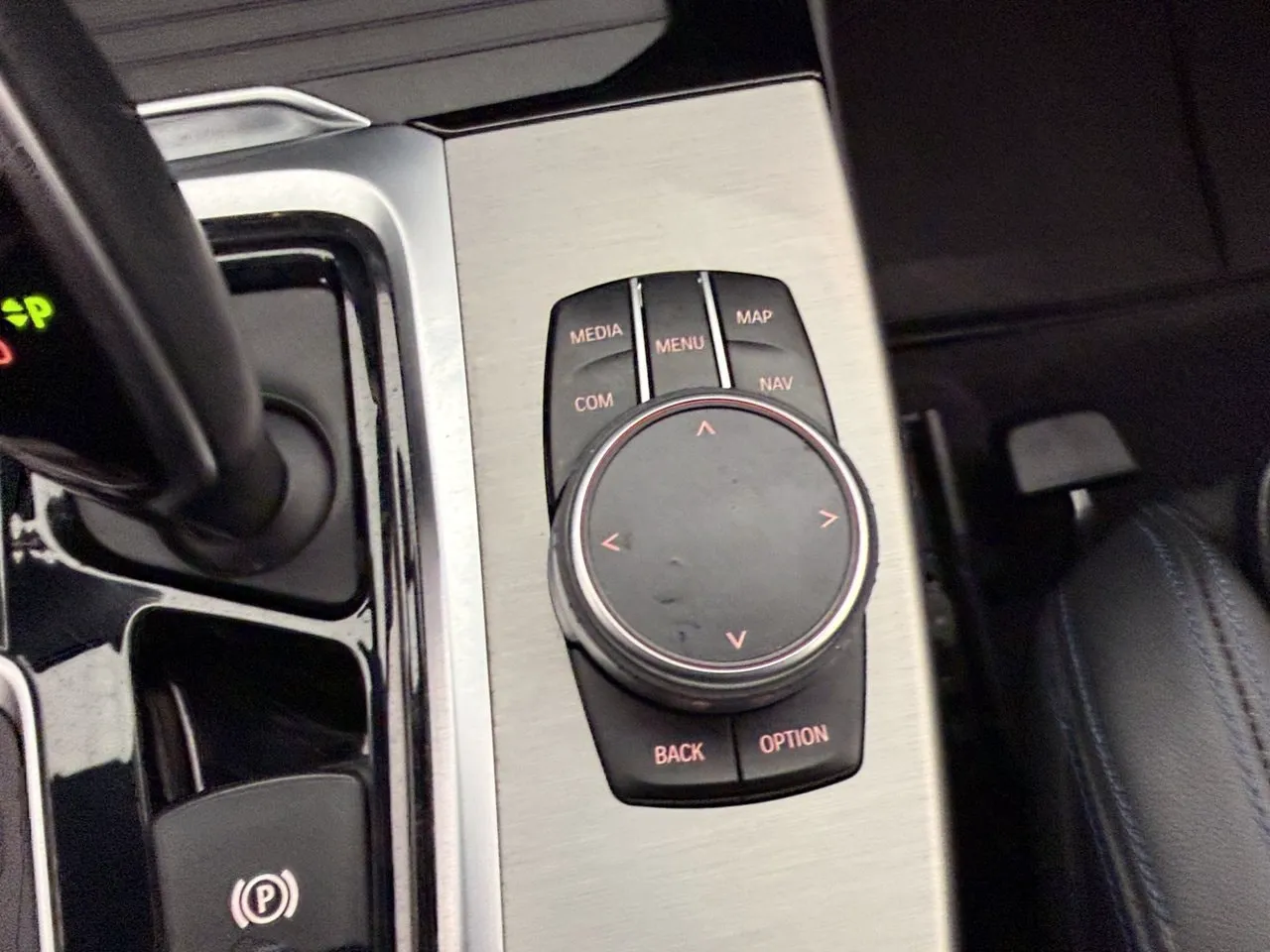 Vehicle image 26