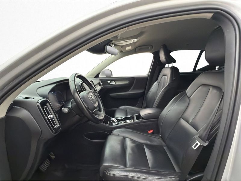 Volvo XC40 bild 8