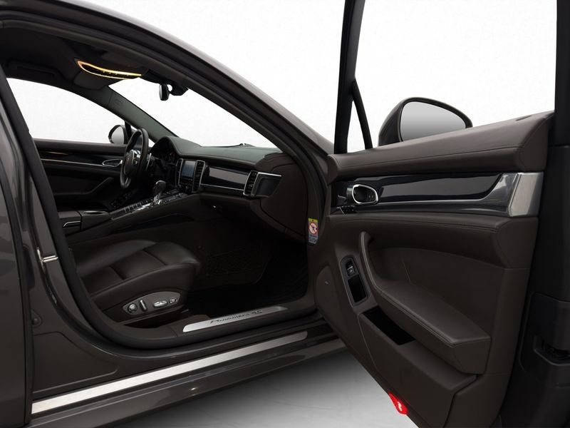 Porsche Panamera bild 27