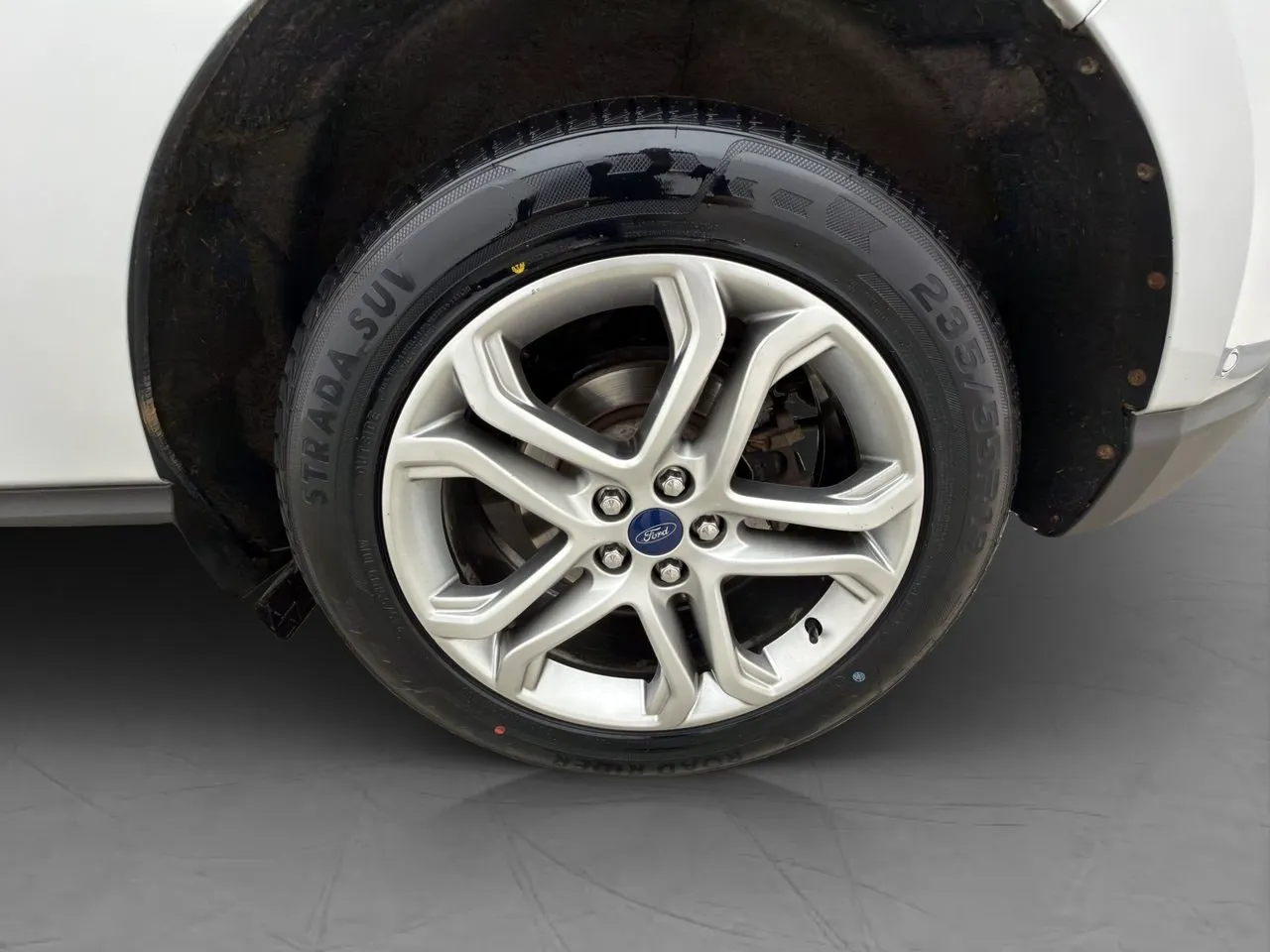 Vehicle image 33
