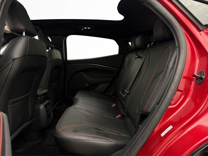 Ford Mustang Mach-E bild 22