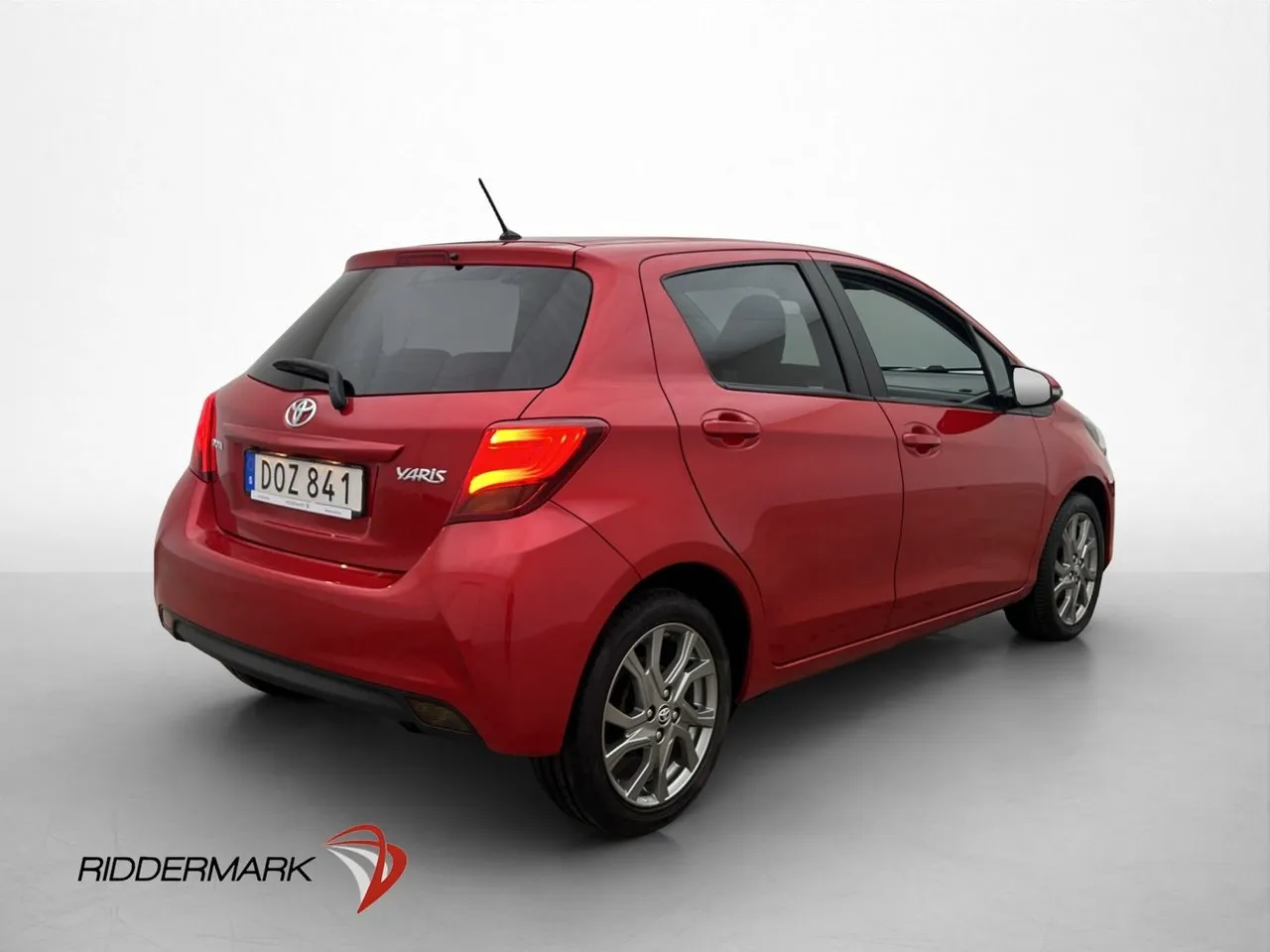 Vehicle image 7