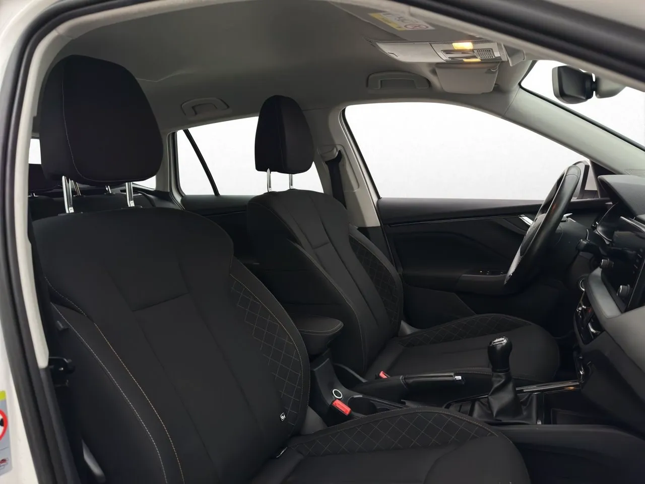 Vehicle image 25