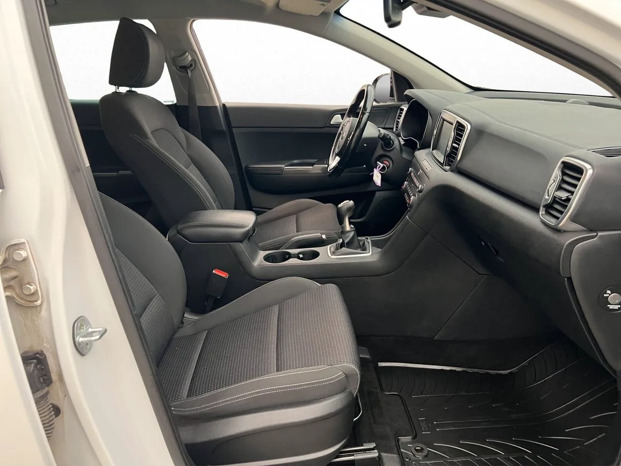 Vehicle image 21