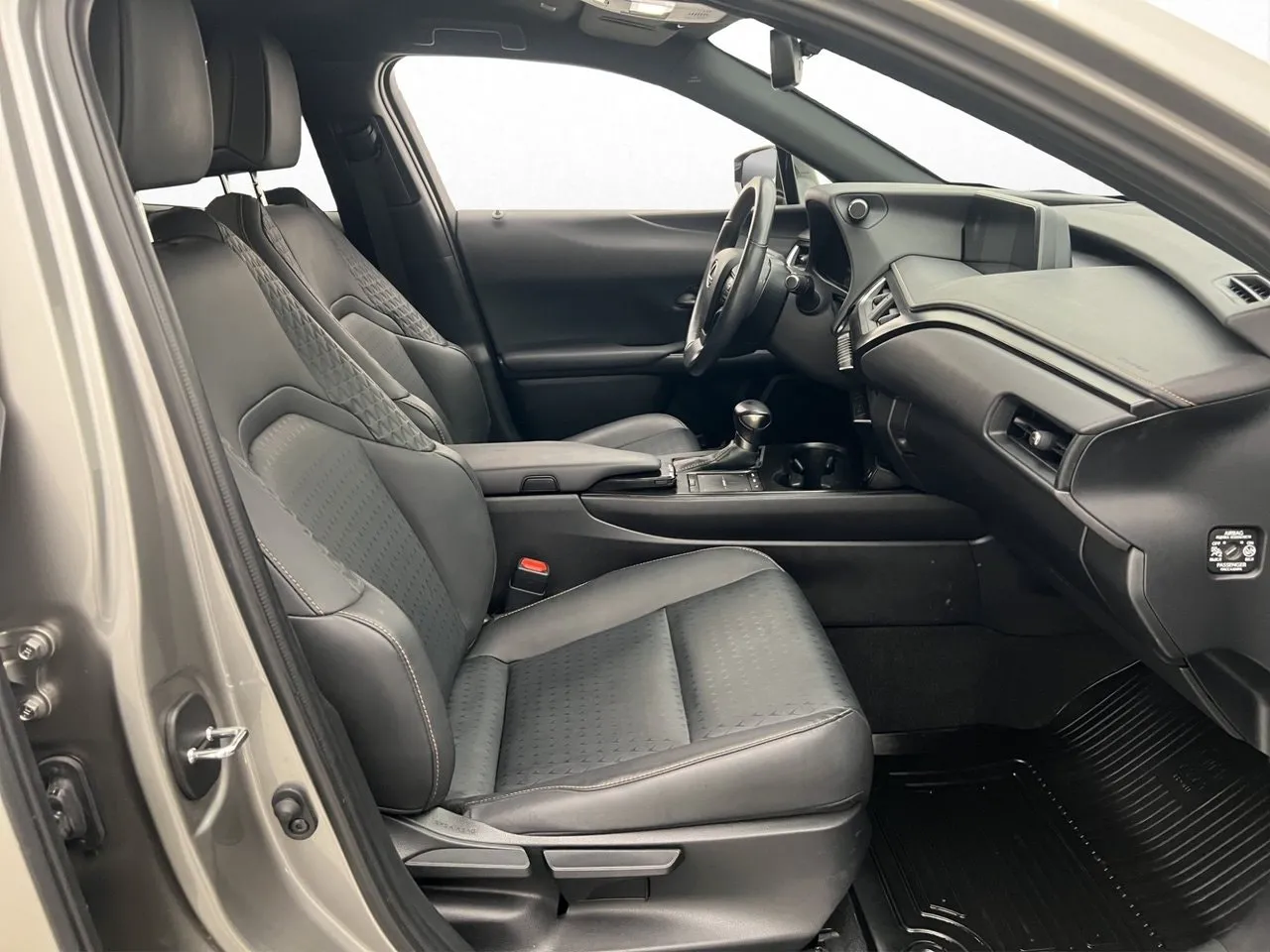 Vehicle image 20