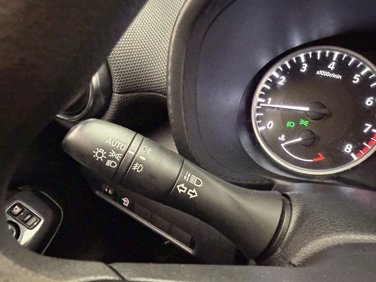 Vehicle image 26