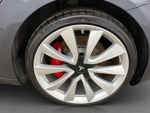 Tesla Model 3 bild 30