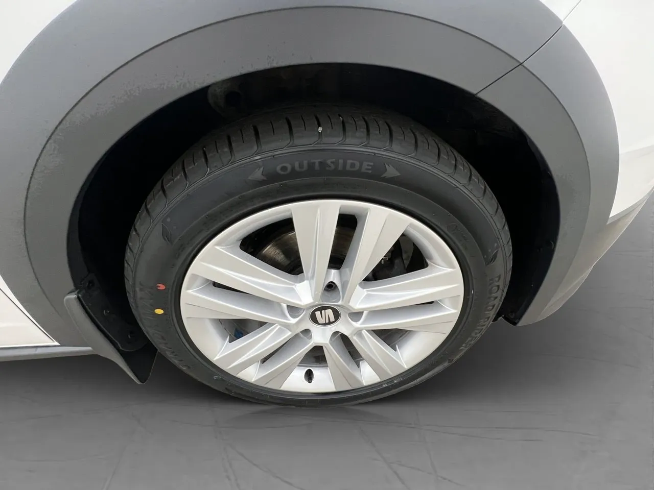 Vehicle image 31