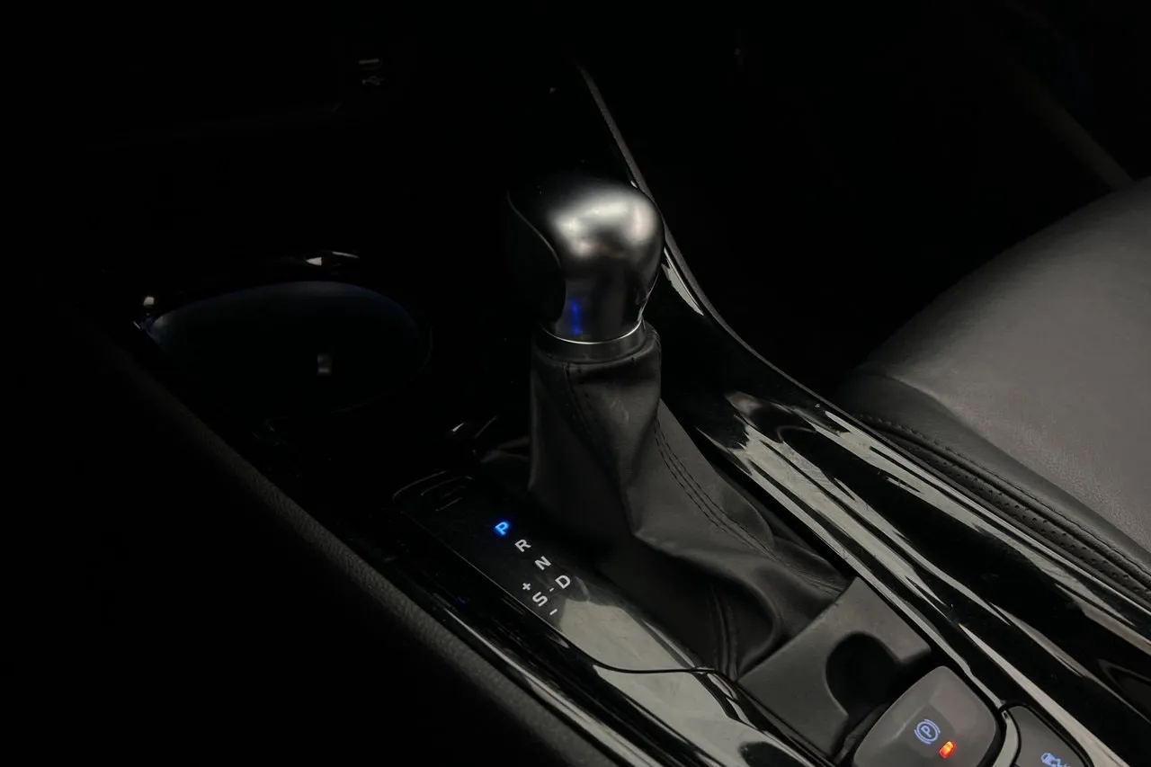 Vehicle image 20