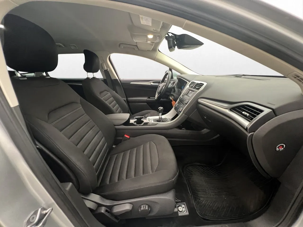Vehicle image 21