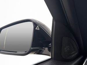 BMW 320 bild 10