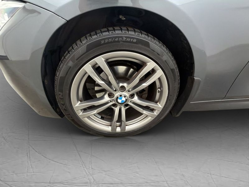 BMW 320 bild 32