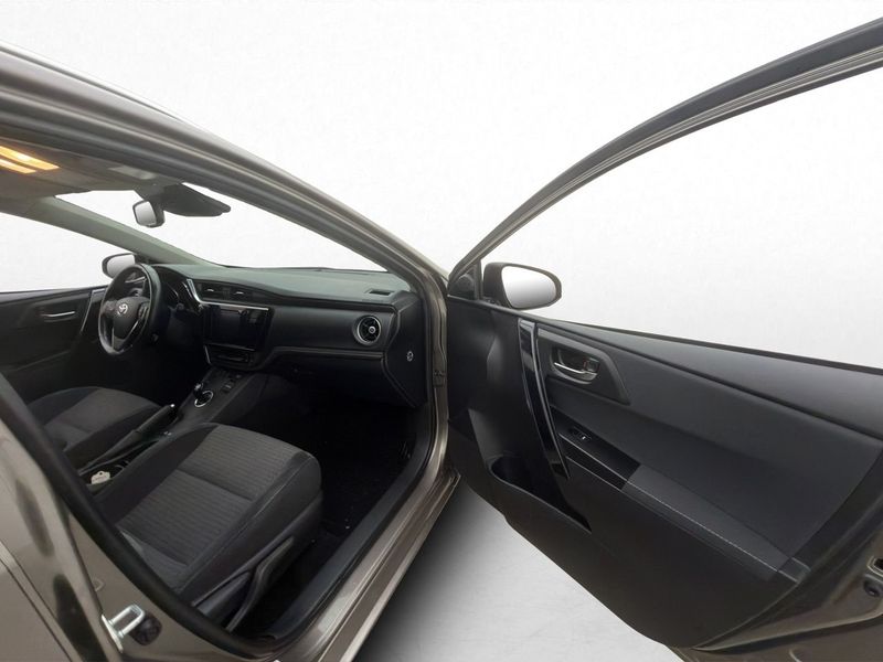 Toyota Auris bild 23