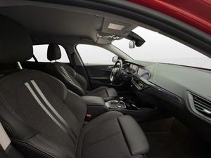 BMW 118 bild 24